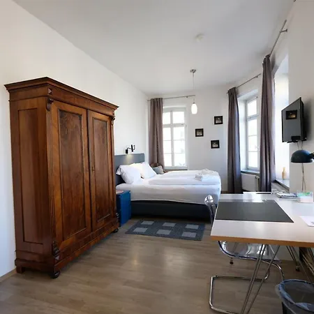 Elisabeth Apartment *