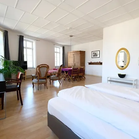 Elisabeth Apartment *